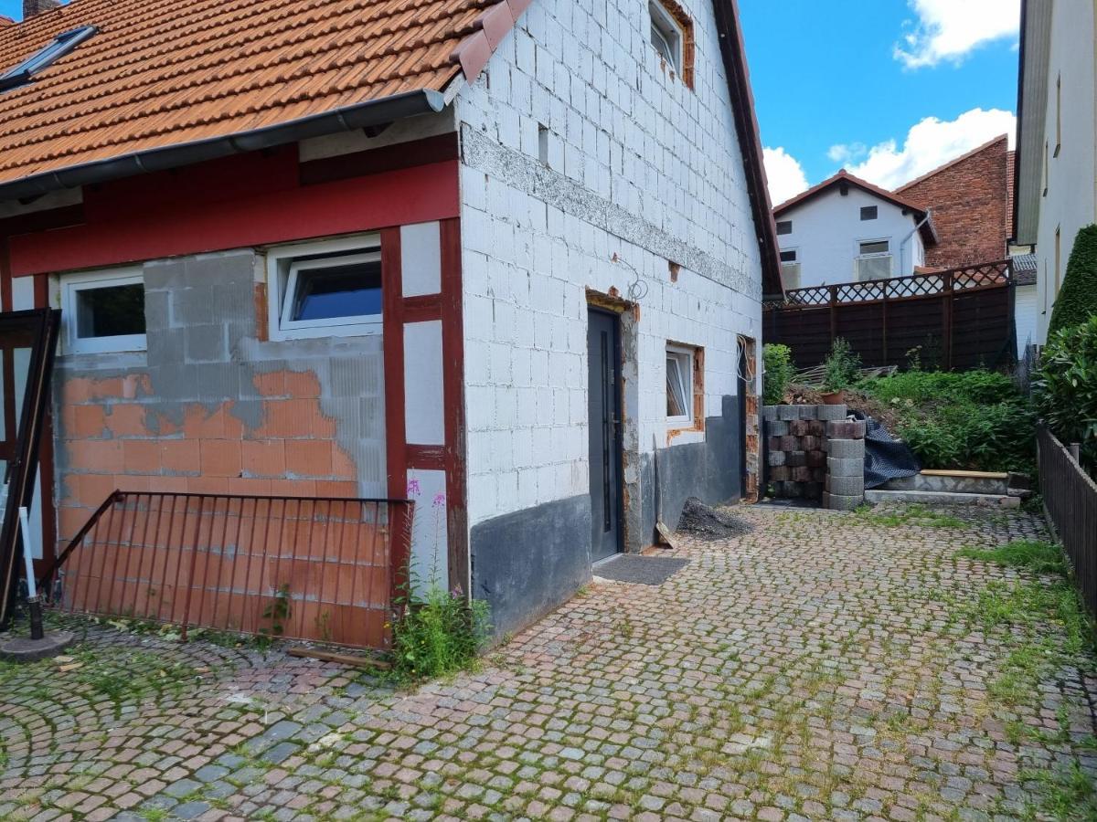Ferienwohnung/Monteurwohnung Alte Garage Ahnatal Екстер'єр фото